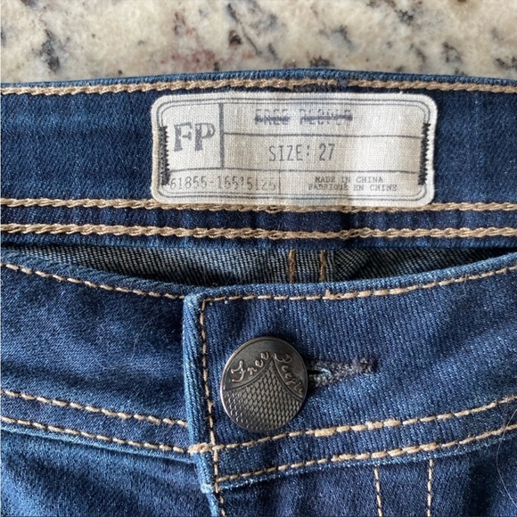 FREE PEOPLE - Beaded Jeans - Picture 6 of 8